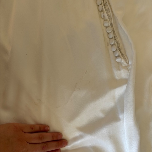 Pearl satin wedding dress - Picture 3 of 8